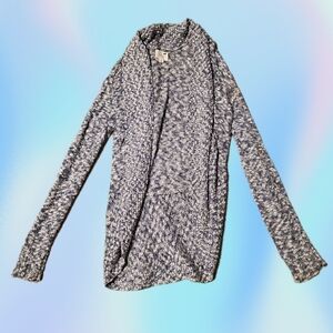 La Hearts Blue and White Knit Sweater